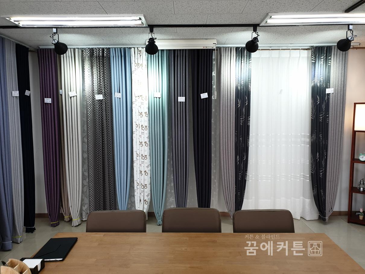 2000769928_1nLG2YKr_6ea4f3f3cc76d4fafb1a107e860d72d84a8d8d99.jpg 이미지크게보기
