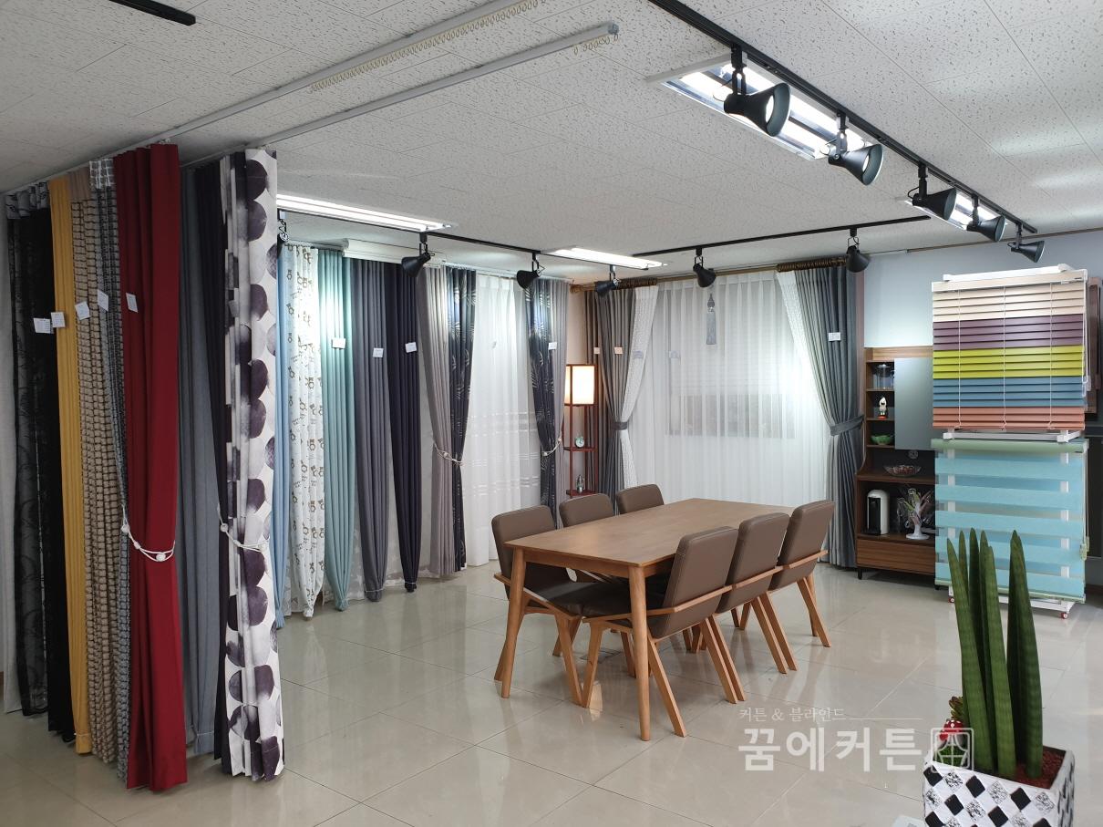 2000769928_62zEuy4b_2850a7d8bc146c0215c7c8774df0c36cabaf5a63.jpg 이미지크게보기