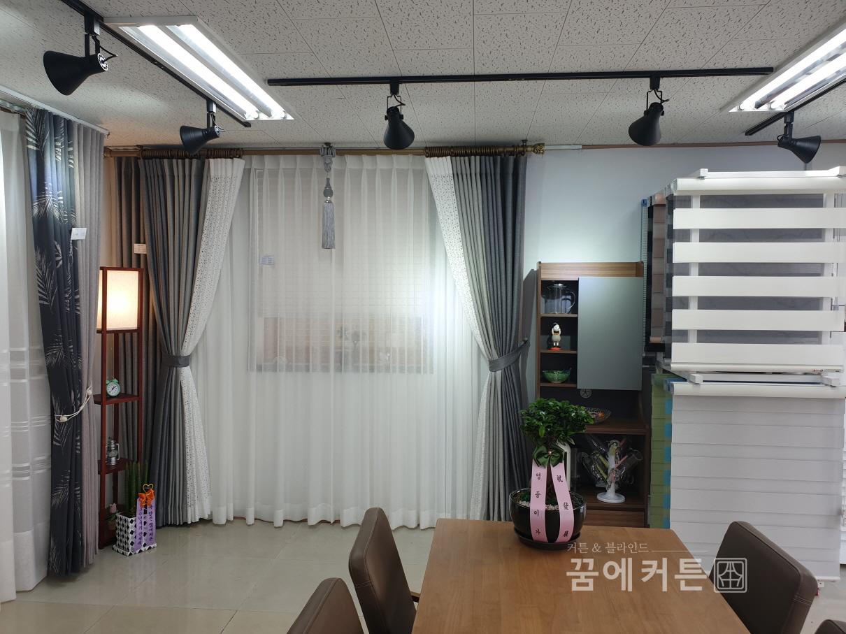 2000769928_nTodXUPM_c34c4fbfa0dda65e21ab82384310ca0e7d1d9373.jpg 이미지크게보기