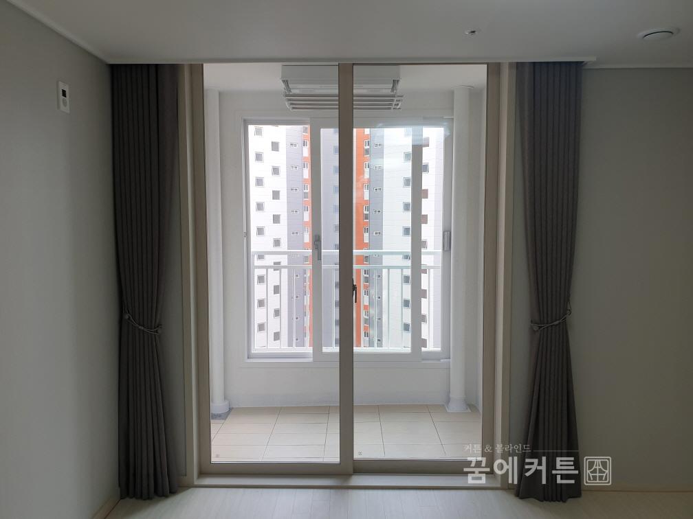 2000769928_jAwFIa4s_e0942f3fd1fd744448abdcfb70ffca5acd64b540.jpg 이미지크게보기