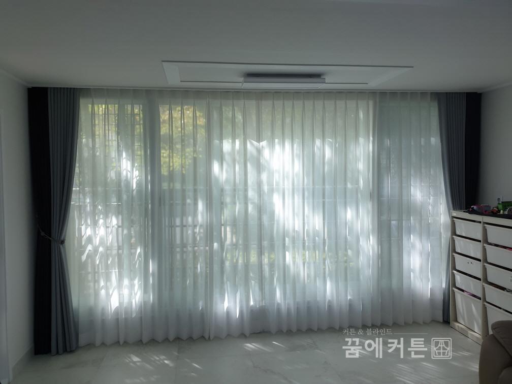 2000769928_jCGPJYpX_042596e009544bbbe459d12555fb5995494cc69e.jpg 이미지크게보기