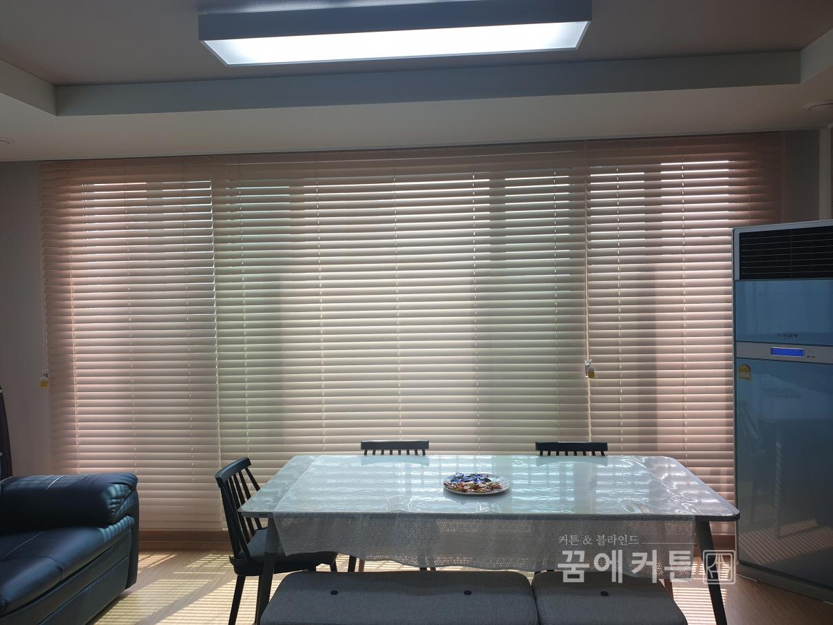 2000769928_DYfh0Ho6_06ba05e088c290e8a0659a4119497d6644ecc52a.jpg 이미지크게보기