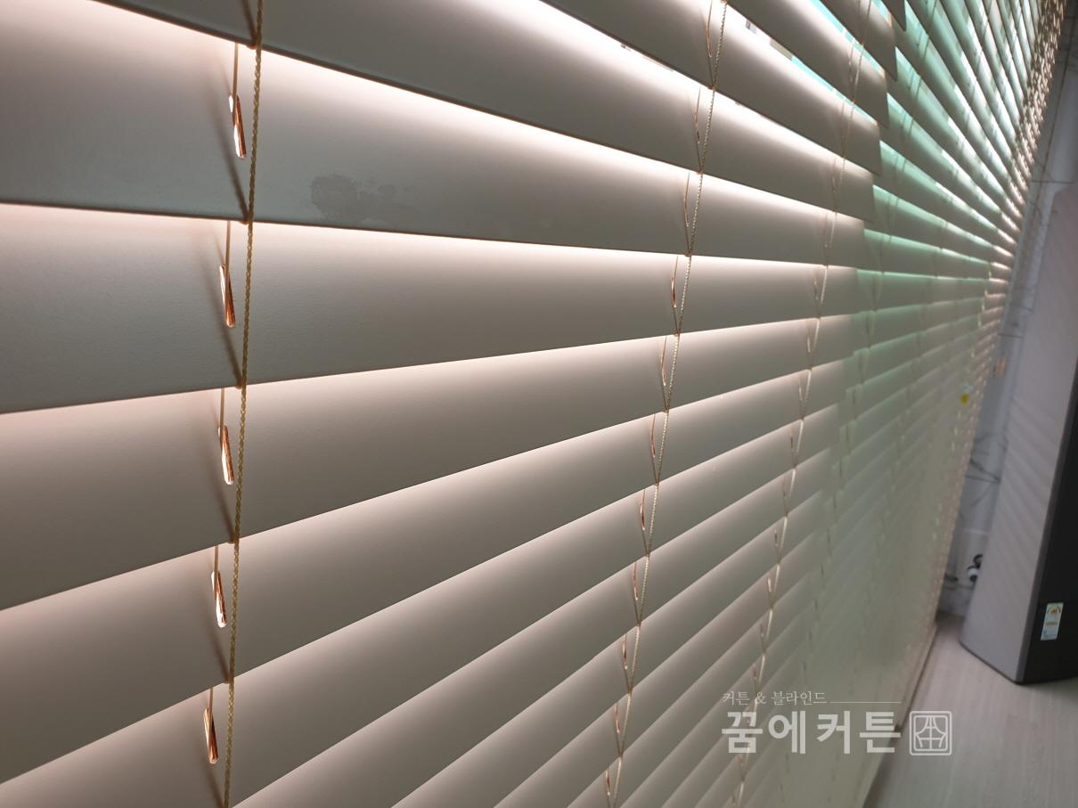 2000769928_pPJ0x69w_0b98024e12da95b960dcd1f93d8831d0dc08f7fc.jpg 이미지크게보기