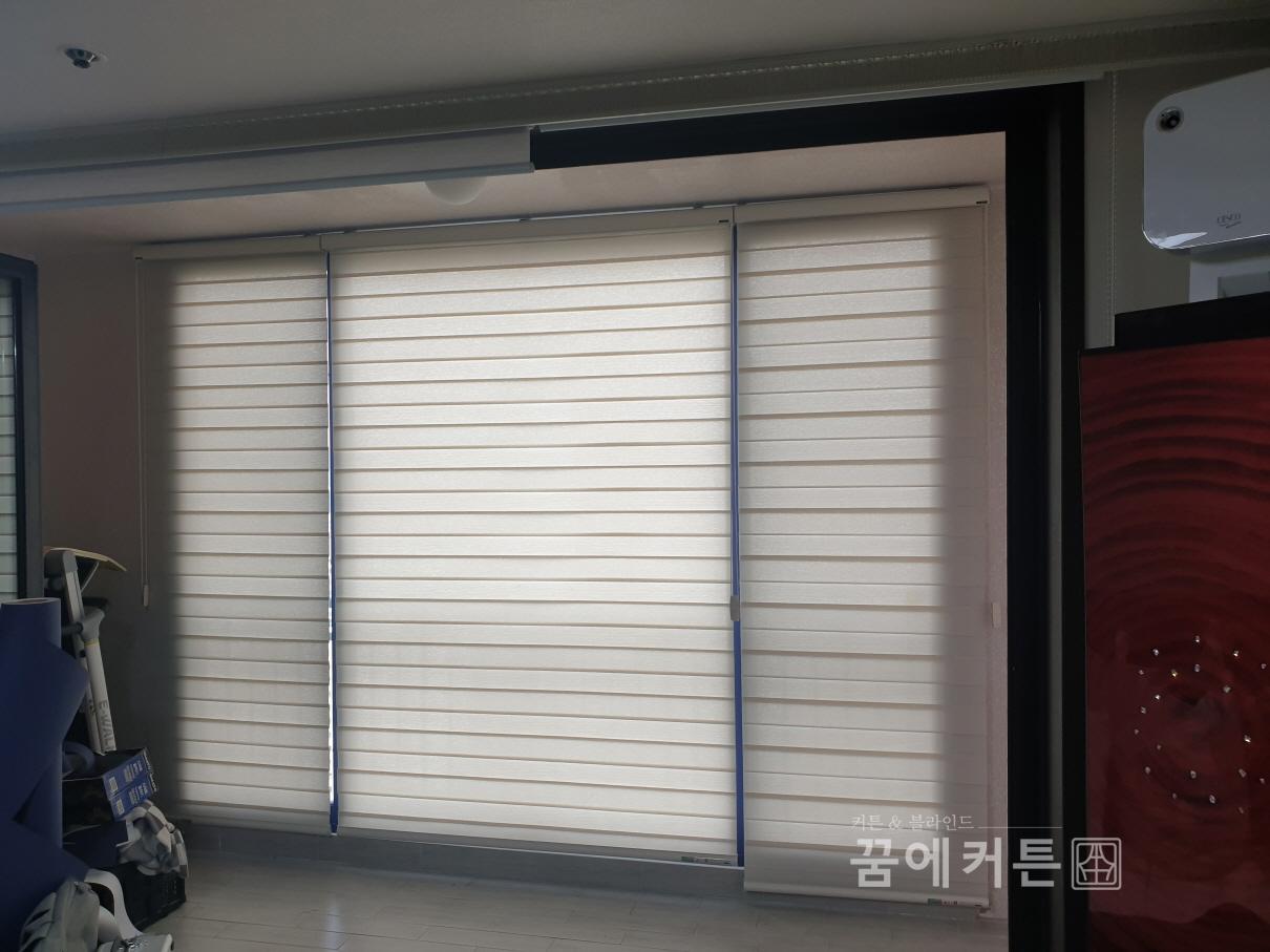 2000769928_rHSziBM7_a5dc6353b84686e038c271e872bf9acf1afe6b0f.jpg 이미지크게보기