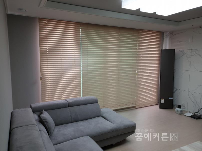 2000769928_TIy4P7Hd_dabb21e977d197cc68e9b0990ee64678bf2a43b9.jpg 이미지크게보기