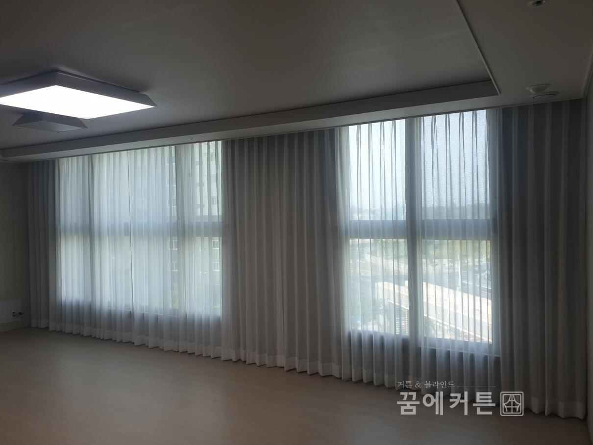 2000769928_ujQwrRUD_aea163180696169fffcef0af128f79b1543bb0d8.jpg 이미지크게보기