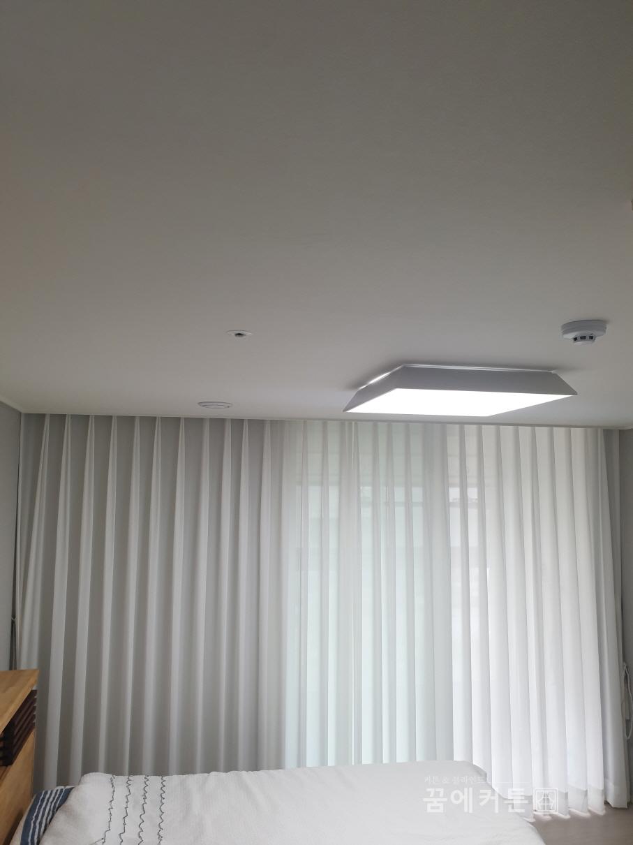 2000769928_vFr4BgPh_f9903e65fba73e3d27b92d08c7b85f2ca043e393.jpg 이미지크게보기